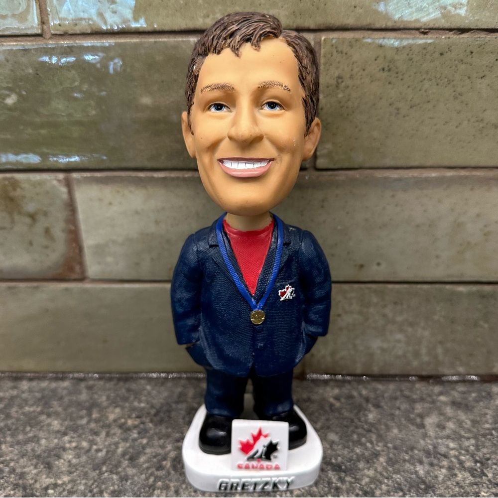 Team Canada Wayne Gretzky Bobblehead